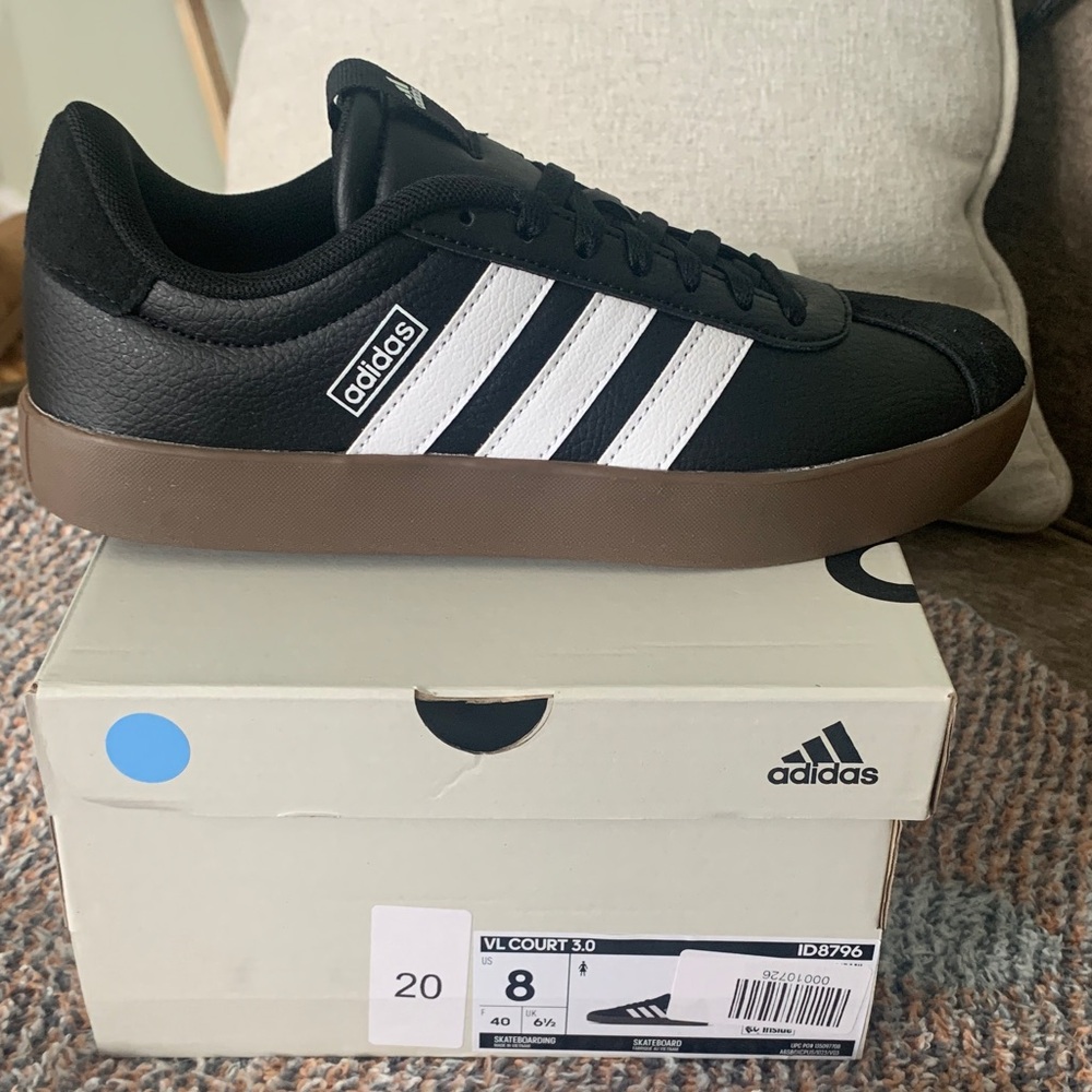 Adidas VL Court 3.0 women’s 8